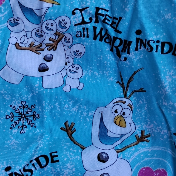 Olaf Scrub Top - Picture 5 of 7